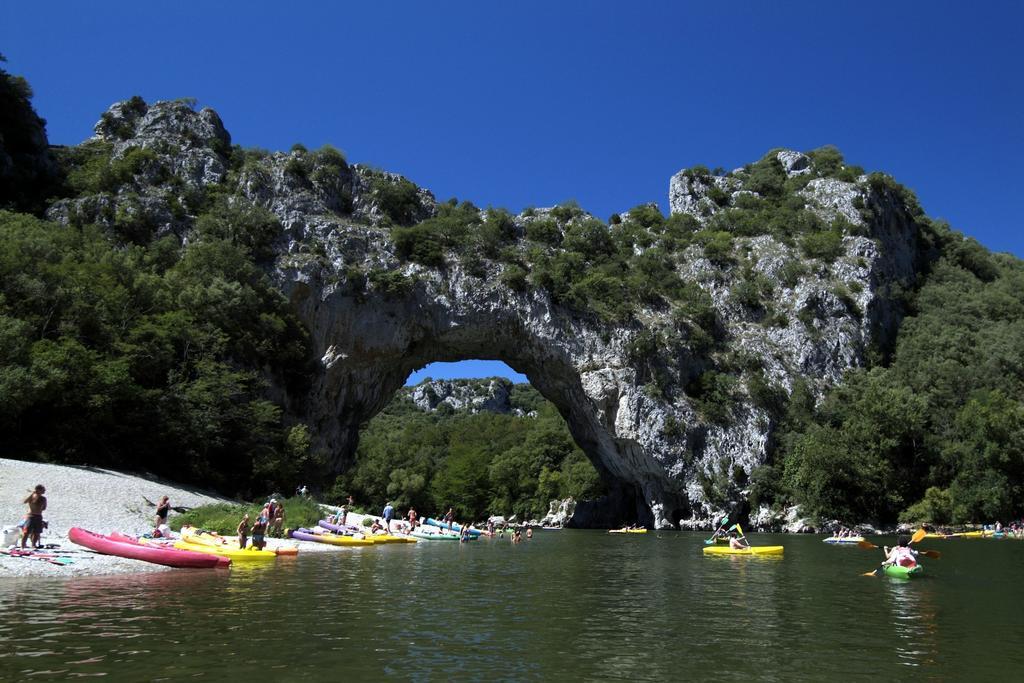 Résidence Odalys Les Sources de Manon Vallon-Pont-dʼArc Esterno foto